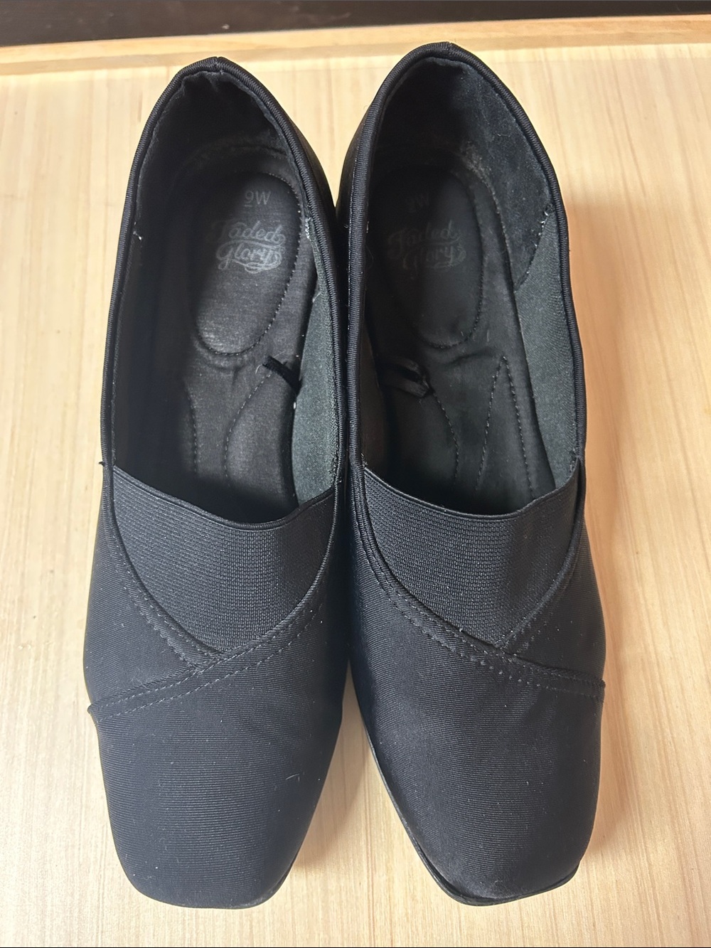 Faded Glory Black Slip-On Comfort Mules with Elastic V-Instep